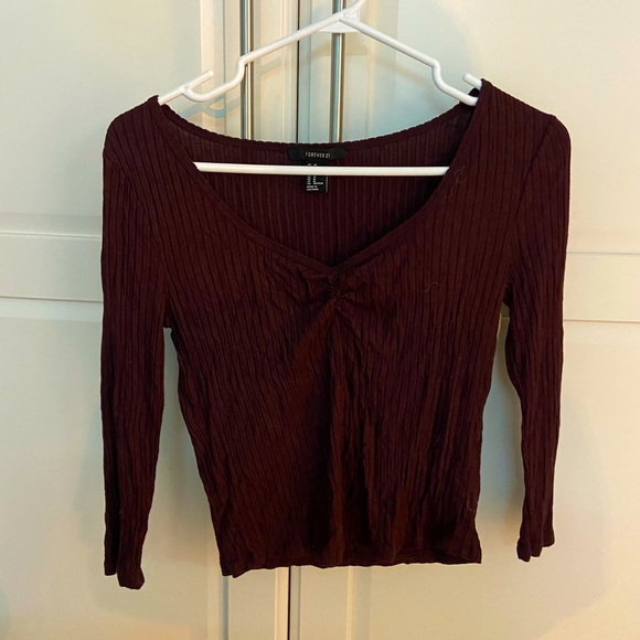 Forever 21 Cropped Vneck - Picture 1 of 4